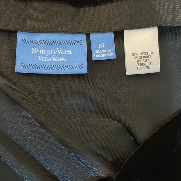 Simply Vera Vera Wang Black Velvet Elastic Waist Quilted Skirt, size XL - Picture 4 of 6